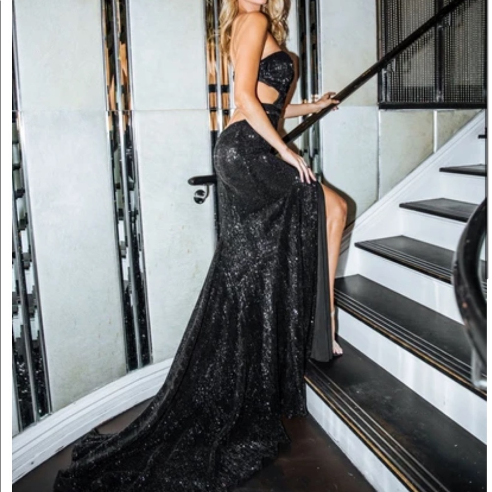 PROM Black glittering sequins gown